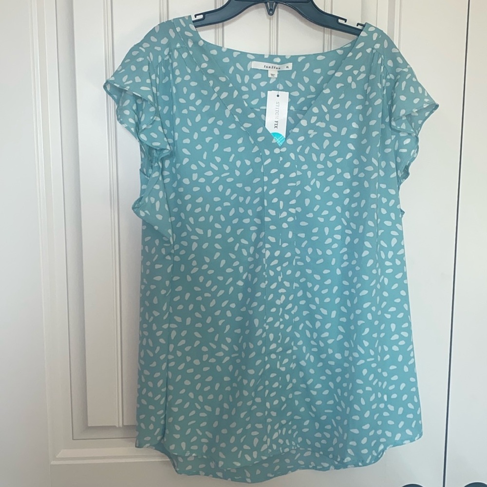 Ari Flutter Sleeve Blouse!